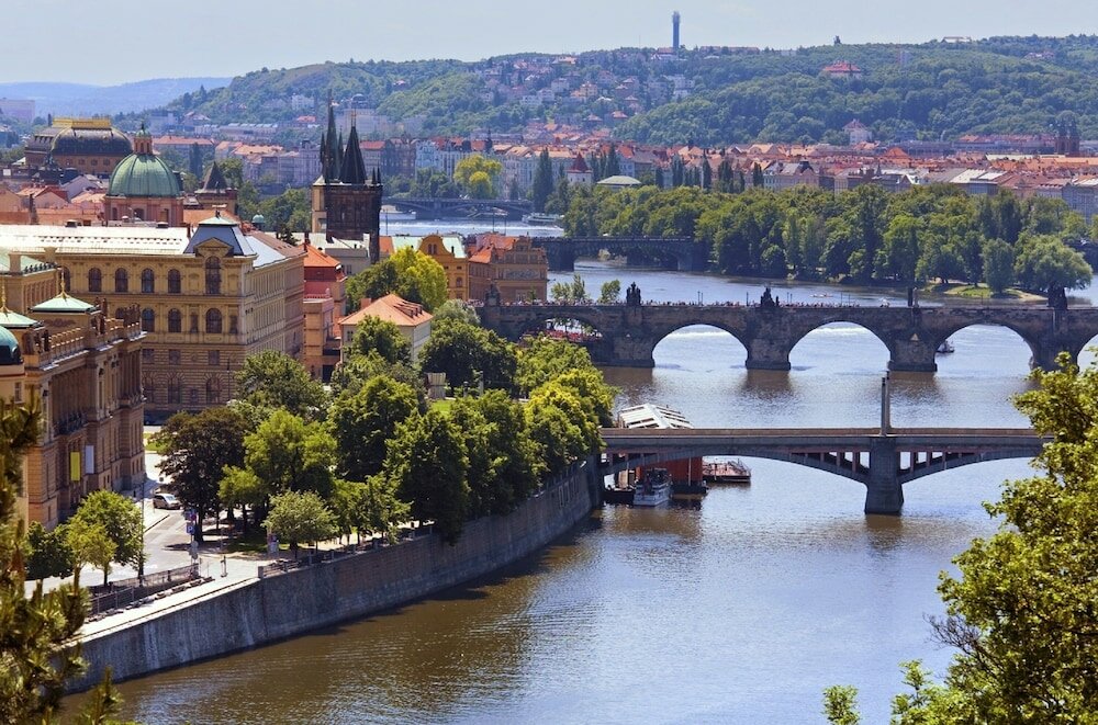 Фото Amigo City Centre Hotel