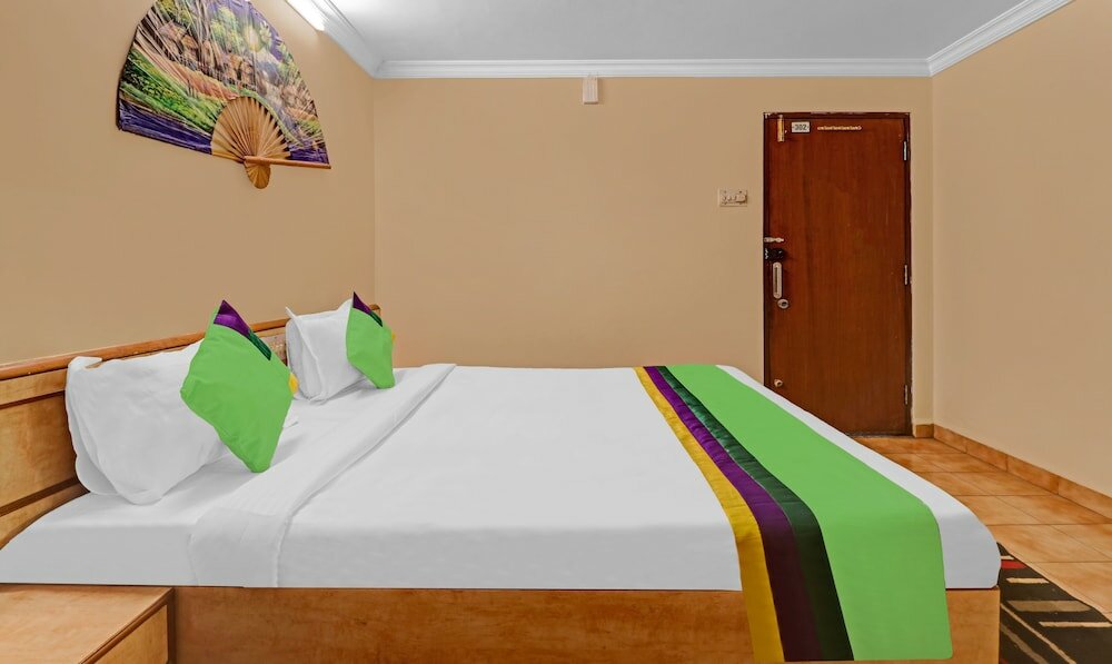 Фото Treebo Trend Surya Yatri Niwas