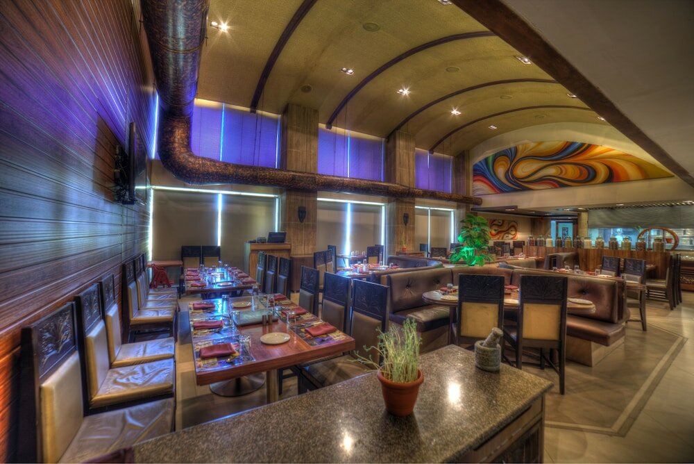Фото Goldfinch Hotel Mangalore