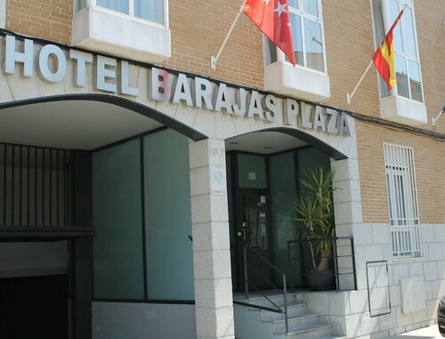 Гостиница Hotel Barajas Plaza Madrid в Мадриде