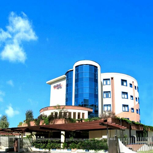 Гостиница Welcome Hotel Legnano в Леньяно