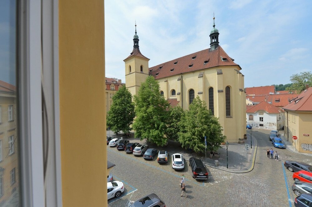 Фото Hotel Hastal Prague Old Town
