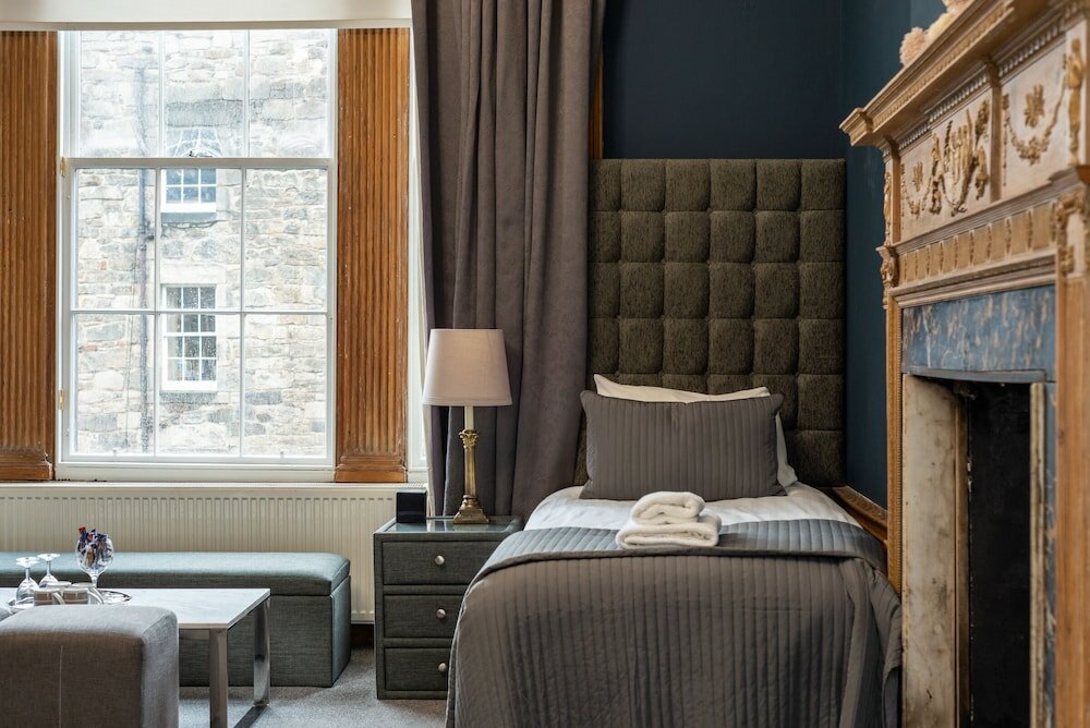 Фото No. 53 Frederick Street