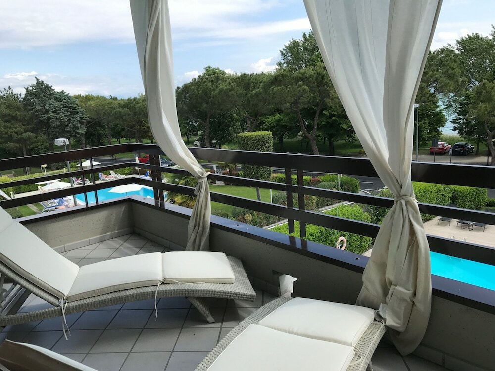 Фото Alexandra Stay Residence