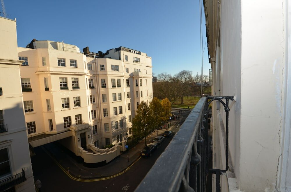 Фото Park Grand Mayfair