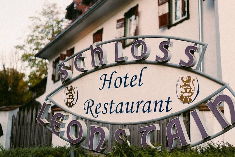 Гостиница Hotel Schloss Leonstain в Пёрчах-ам-Вёртерзее