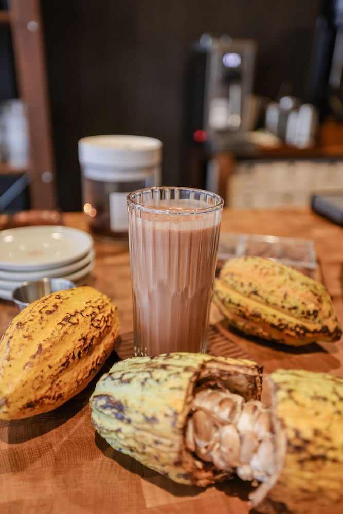 Фото Seekers Finders Rama IV Hotel, SureStay Collection by BW