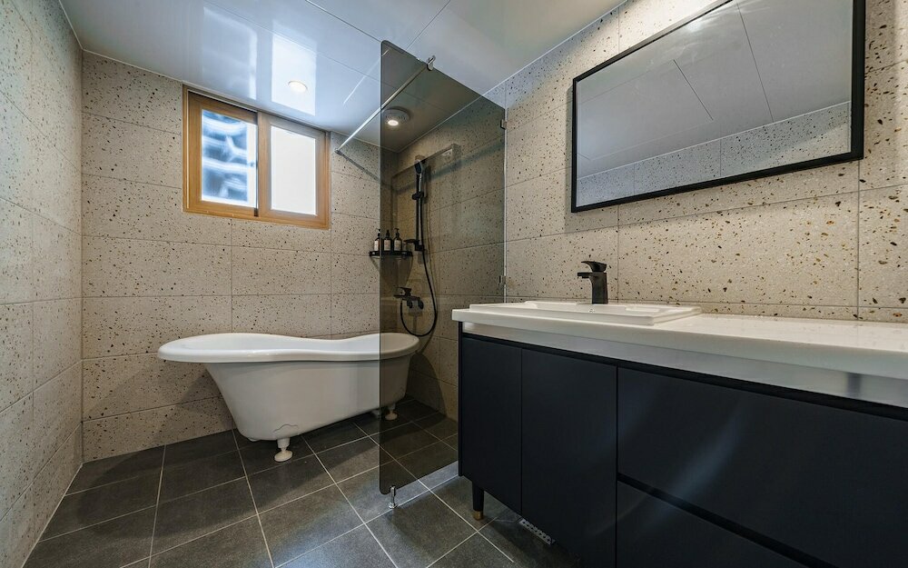 Фото Suwon Movie Motel