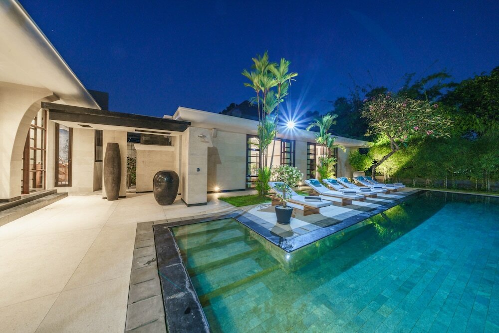 Фото Villa Karishma