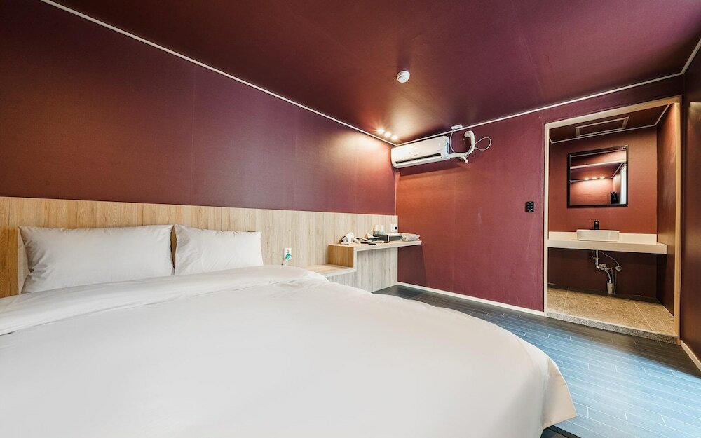 Фото Suwon Movie Motel