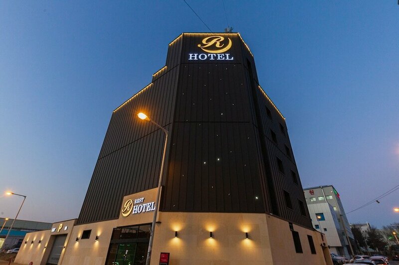 Гостиница Hotel the Rest