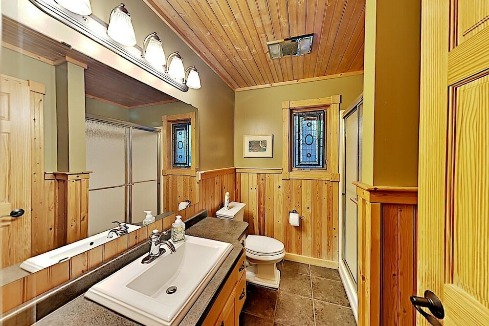 Фото Eagle Scout Lodge