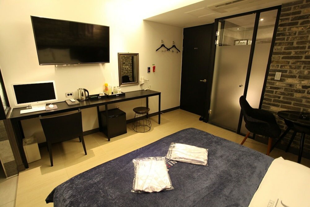 Фото Suwon Gwonseon-dong Jani B Hotel