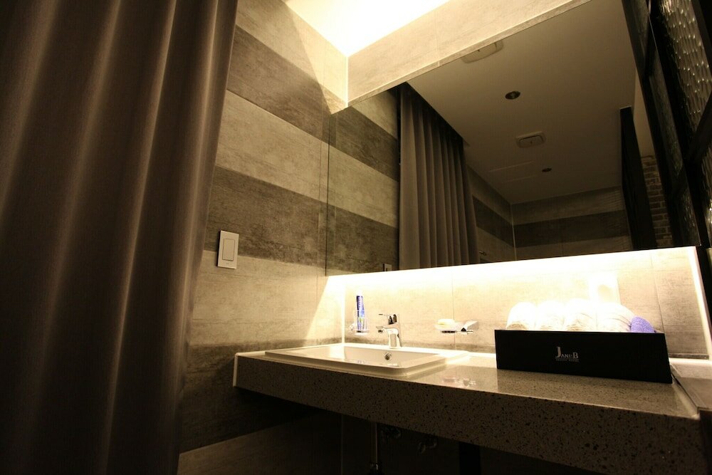 Фото Suwon Gwonseon-dong Jani B Hotel
