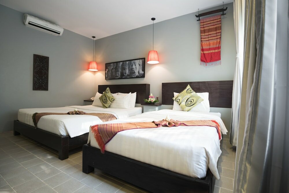 Фото Skor Boutique