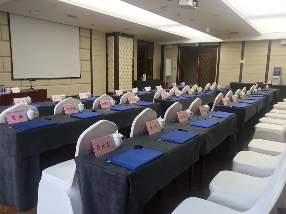 Фото Sun Moon Lake Hotel