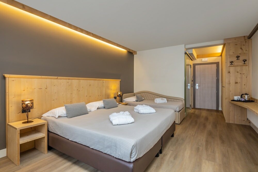 Фото Hotel Piandineve