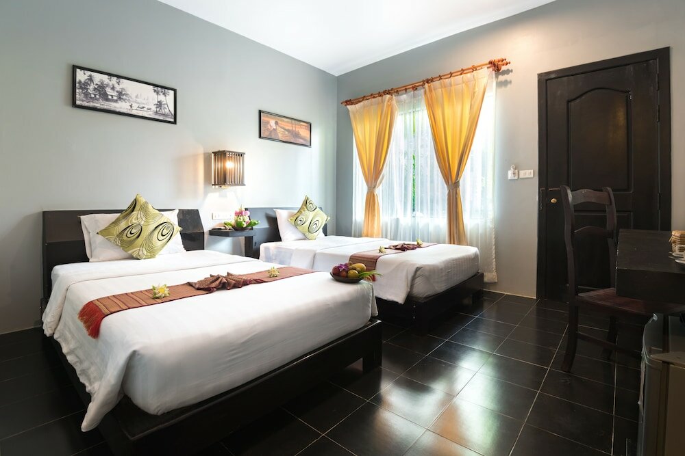 Фото Skor Boutique