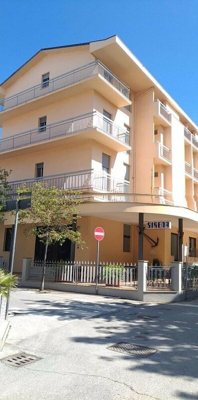 Гостиница Hotel Sirena в Беллария – Иджеа-Марине