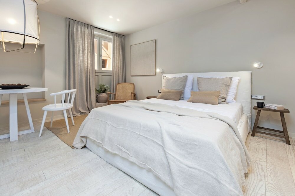 Фото Calnova Suites