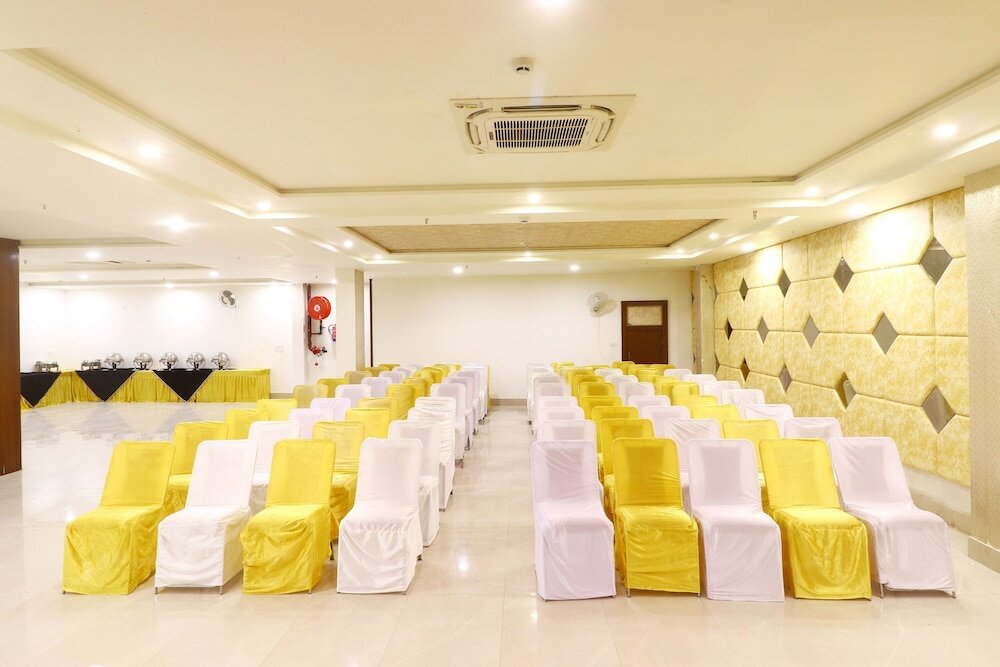 Фото Hotel Taj Venture by Park Tree