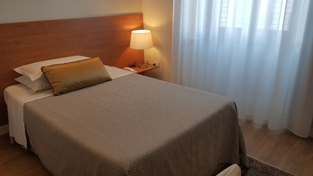 Фото Hotel La Nuova Rotaia