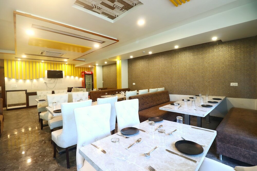 Фото Hotel Taj Venture by Park Tree