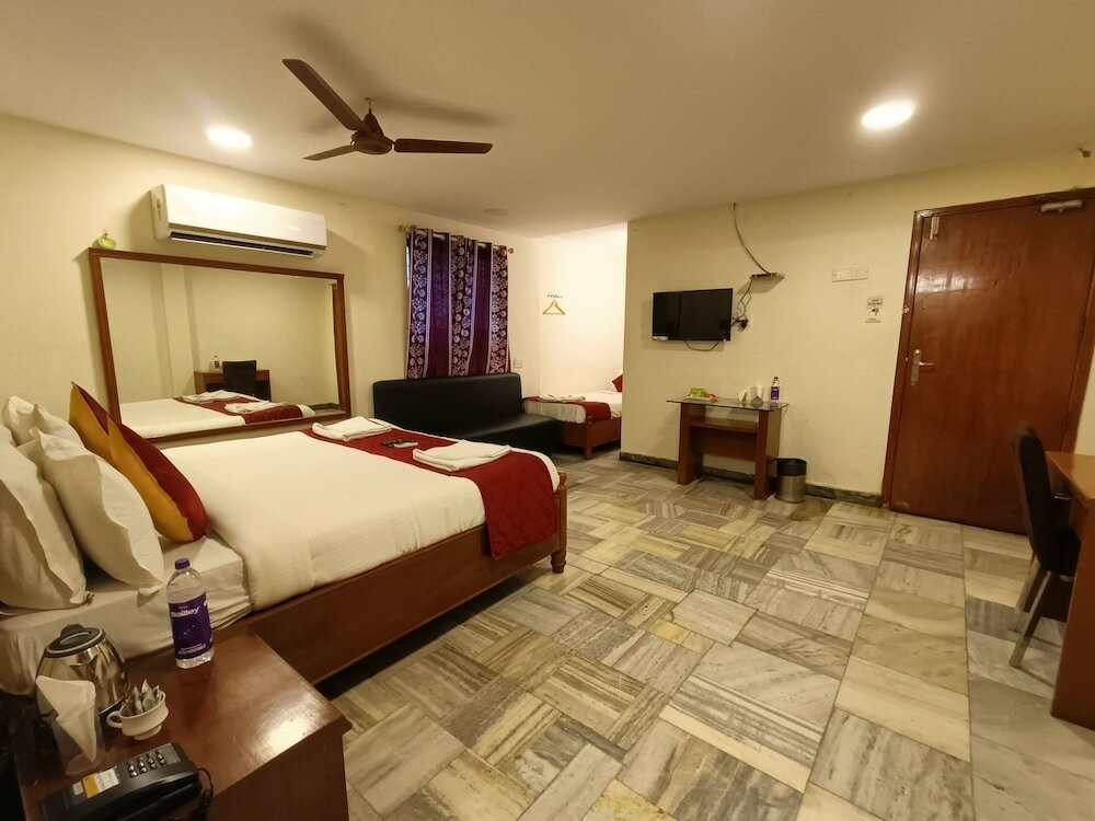 Фото Gt Grande Hotel-Near Us Consulate