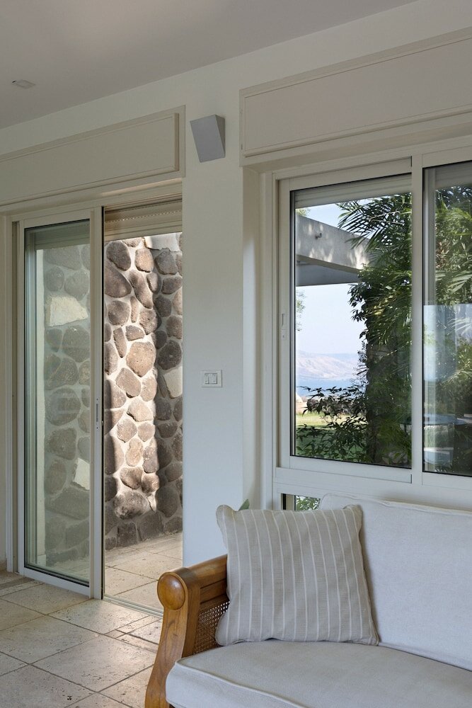 Фото Almagor House