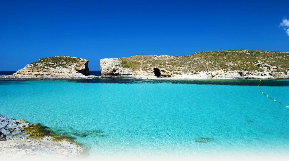 Фото Perfect Location, Cosy 1br Apartment