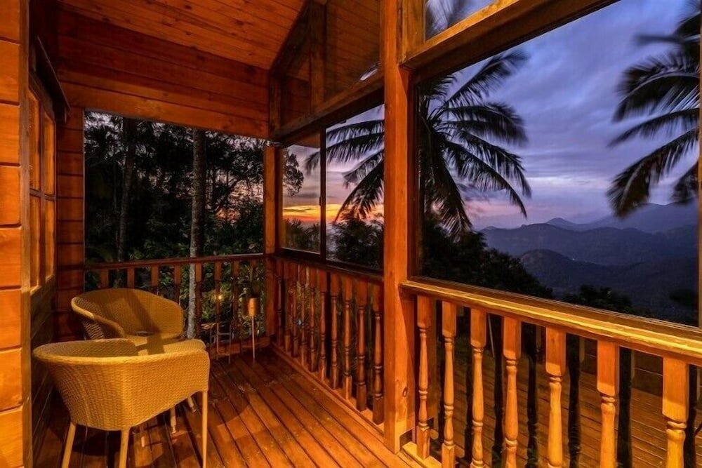 Фото Ama Stays & Trails Heliconia Villa, Wayanad