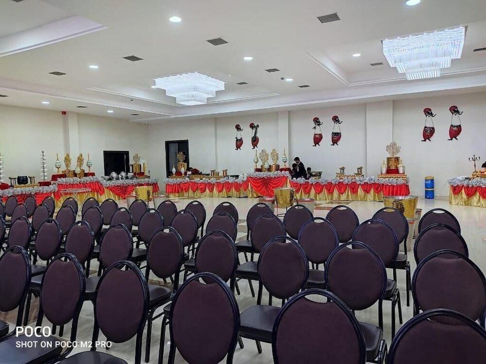 Фото The Aanandam Hotel Resort