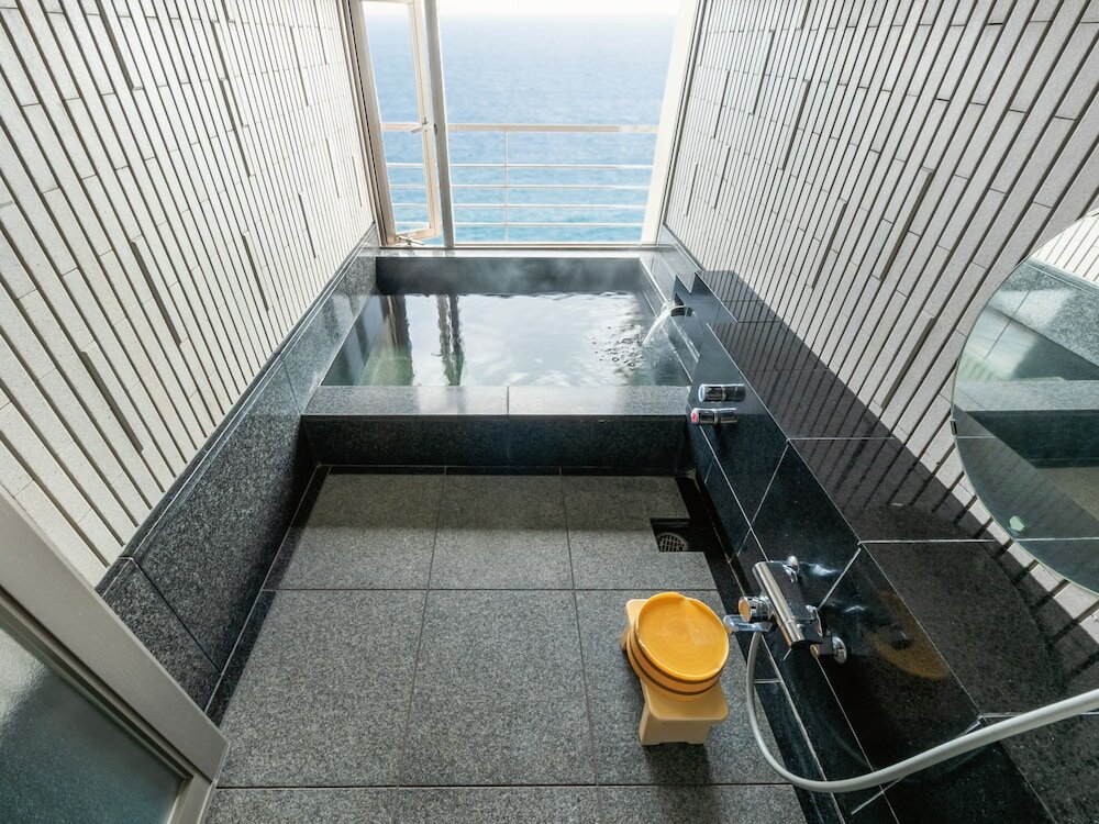 Фото Atagawaonsen Blue Ocean