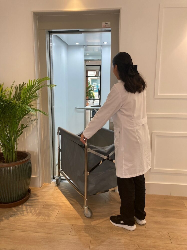 Фото Apartamentos Turísticos La Plaza