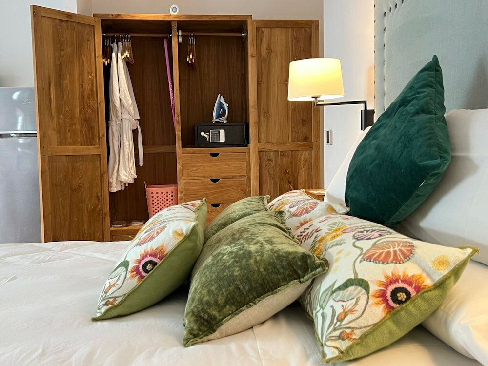 Фото Apartamentos Turísticos La Plaza