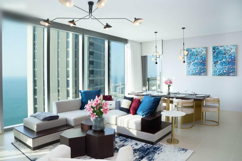Short-term housing rental Luxe High Floor Full Seaview, Dubai, photo