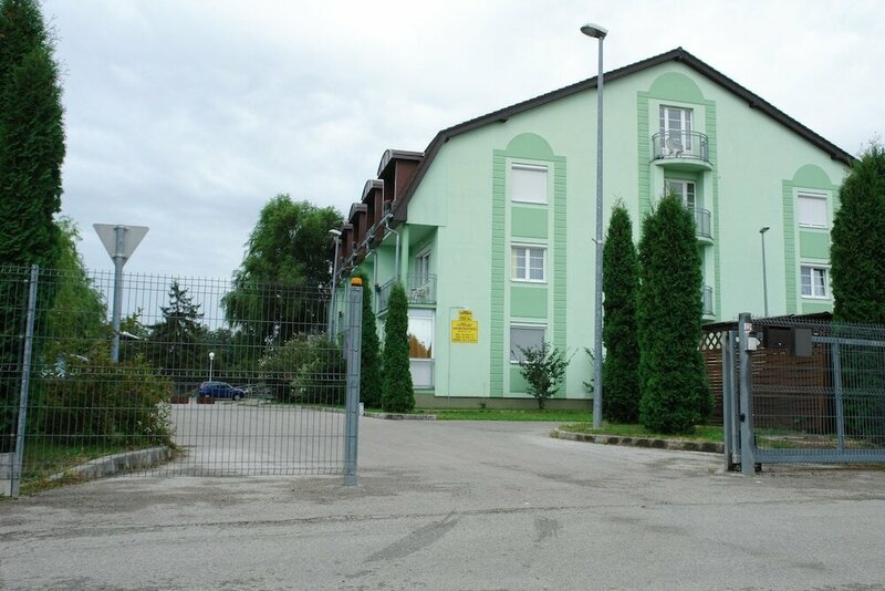 Гостиница HoldLux Apartmanok