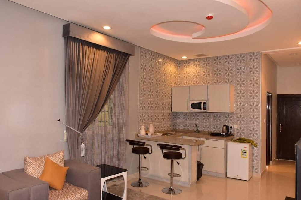 Фото In Maz Aparthotel