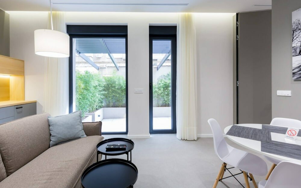 Фото Teanna Lux Apartments