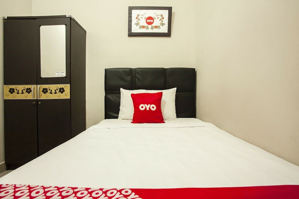 Фото Oyo 1631 Hotel Apple