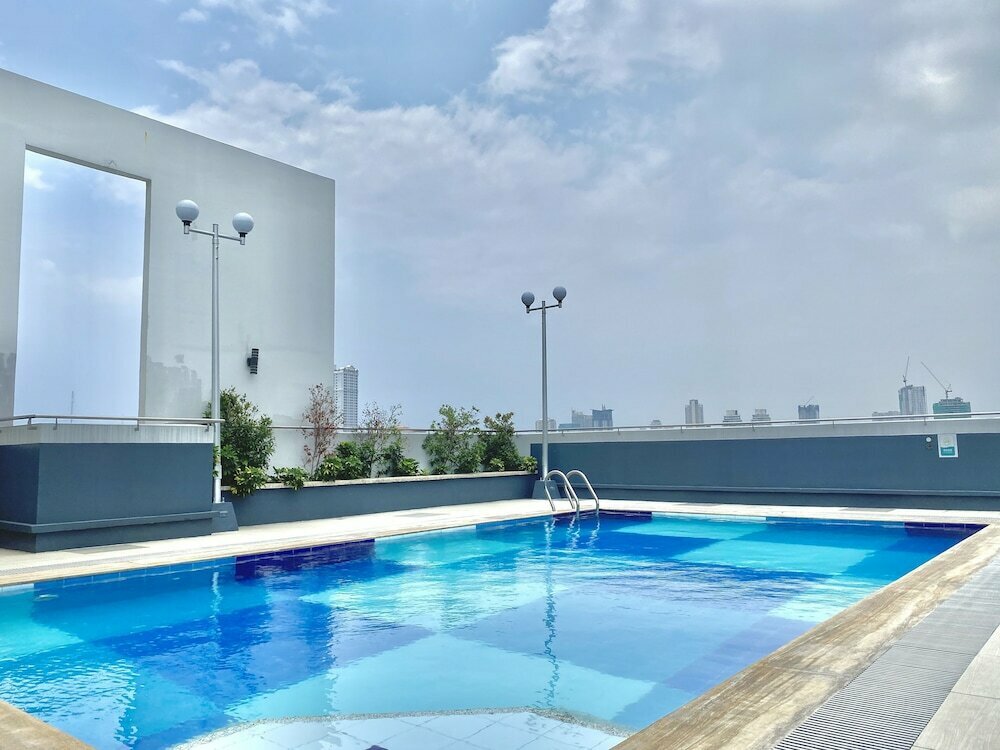 Hotel I - Suites Hotel, Manila, photo