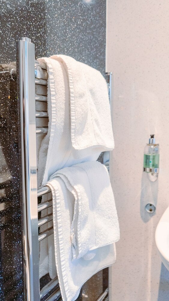 Фото West End Hotel