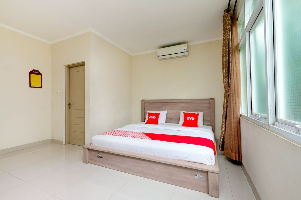 Фото Oyo 1739 Tekmira Residence Sudirman Syariah