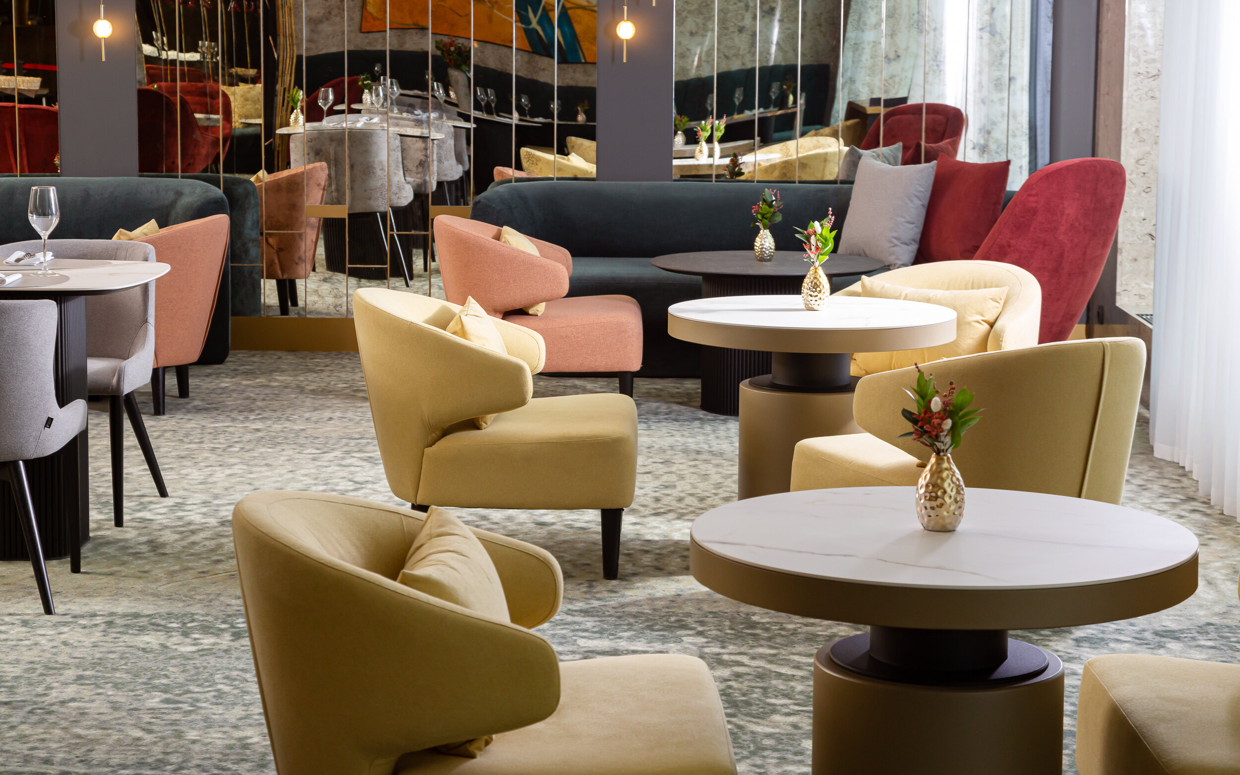 Фото DoubleTree by Hilton Hotel Novosibirsk