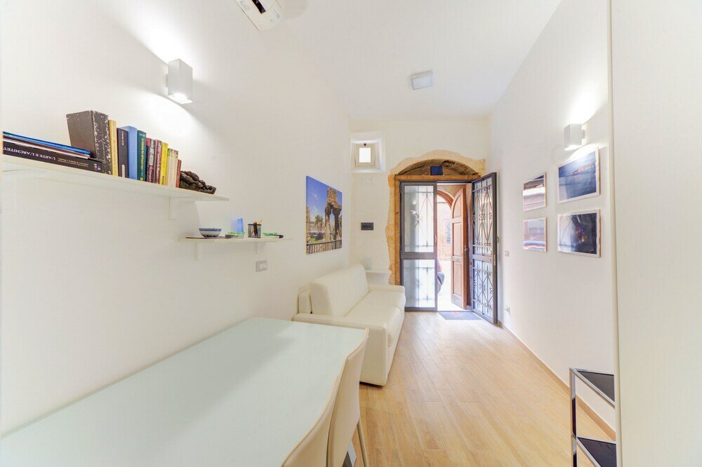 Фото La Dolce Vita Studio Flat