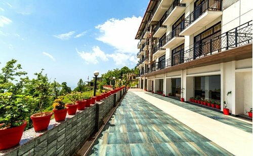 Dal Lake Resort