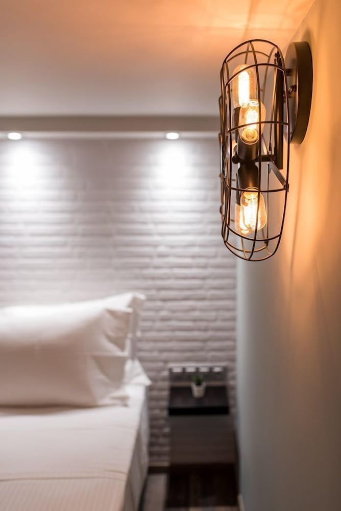 Фото Oinoelia Luxury Suites & Residence