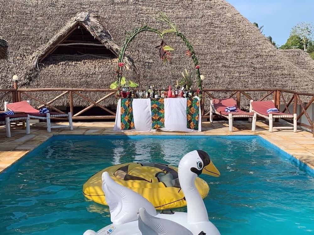 Фото The Star Hotel & Sports Bar Zanzibar