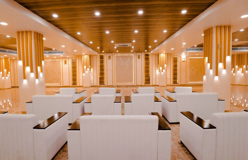 Фото Sanskar Prime Hotel