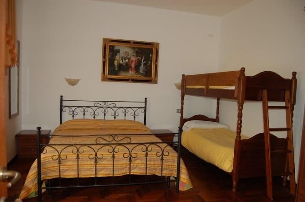 Фото Tanit Hotel Ristorante Museo